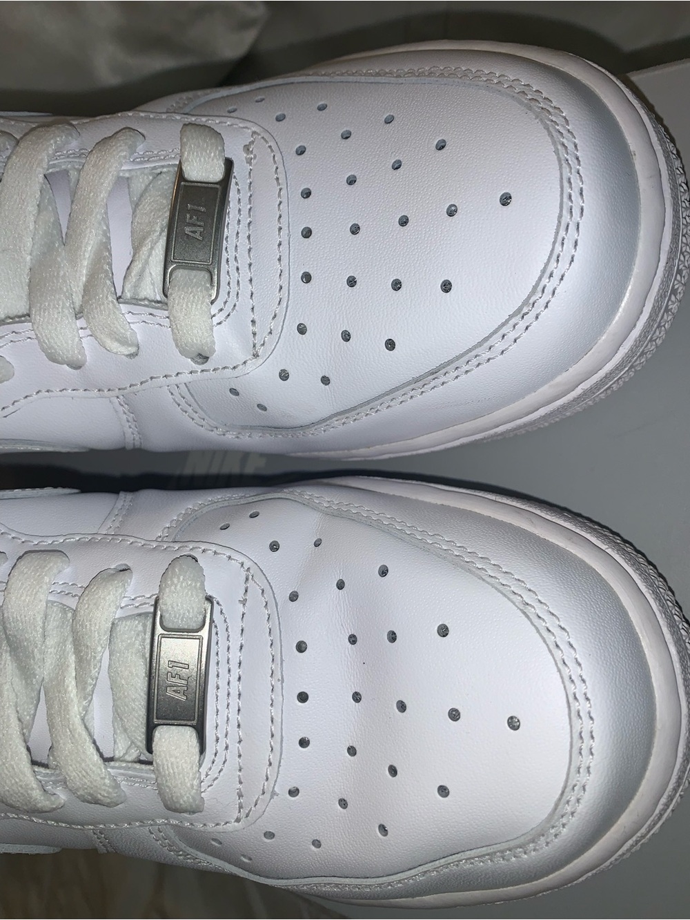 Nike WMNS Air Force 1 '07 White - Picture 7 of 10